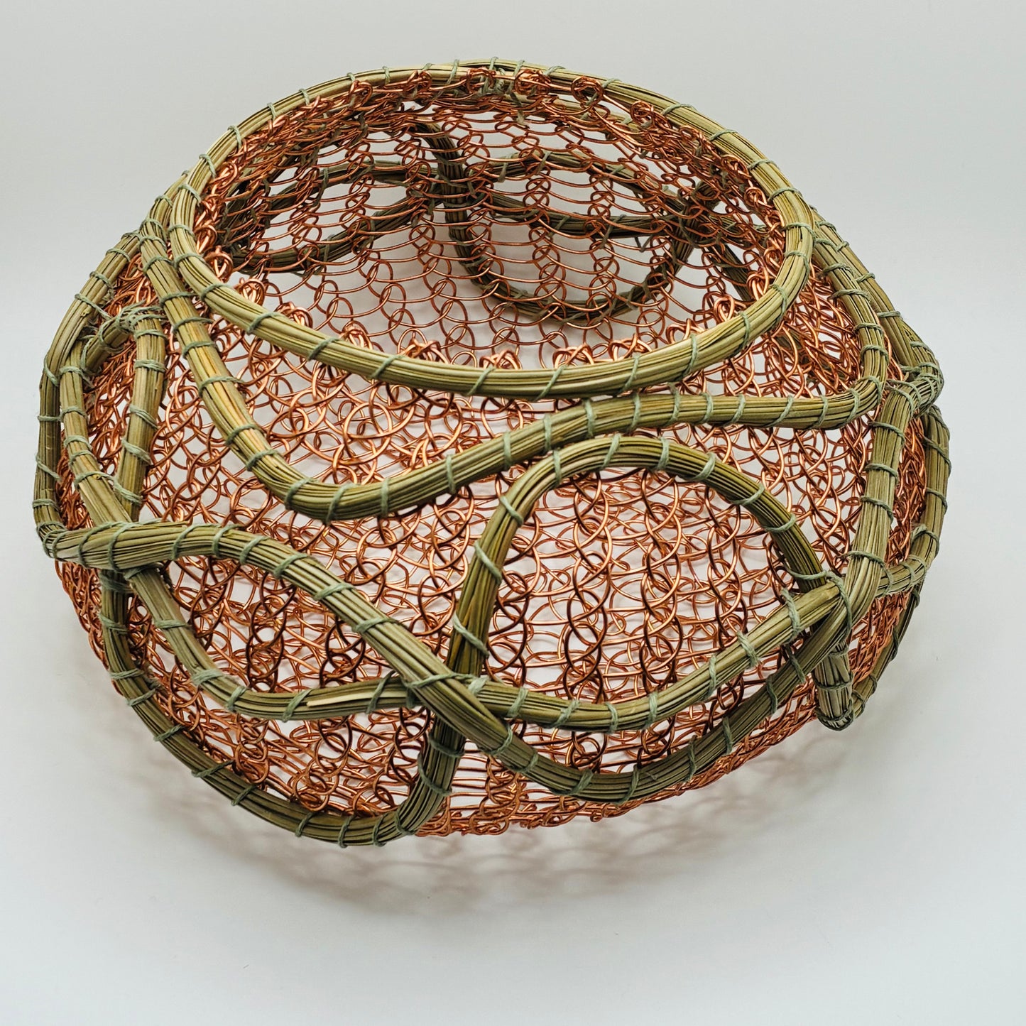 "Meadow Green" Pine and Wire Basket