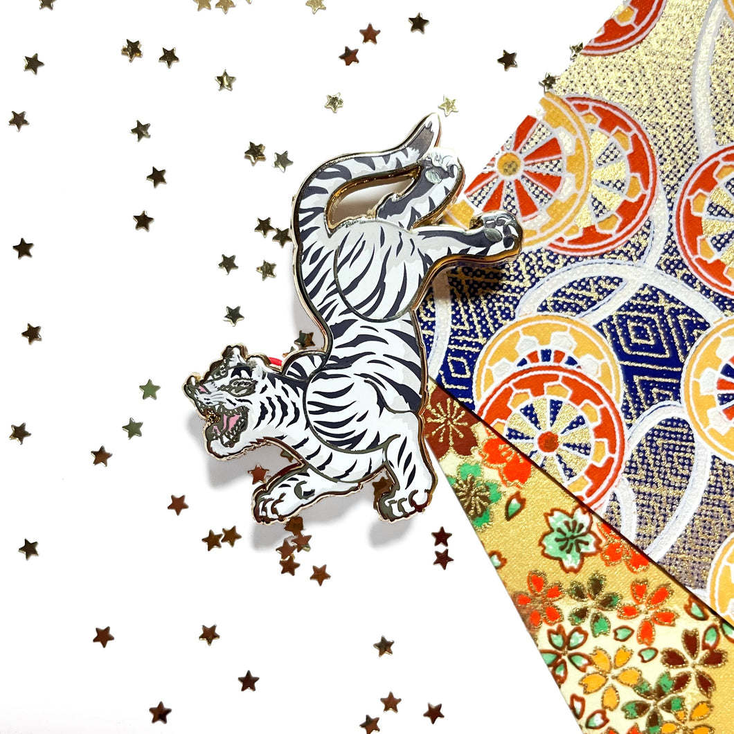 Tiger / Tora  • Japanese Enamel Pin