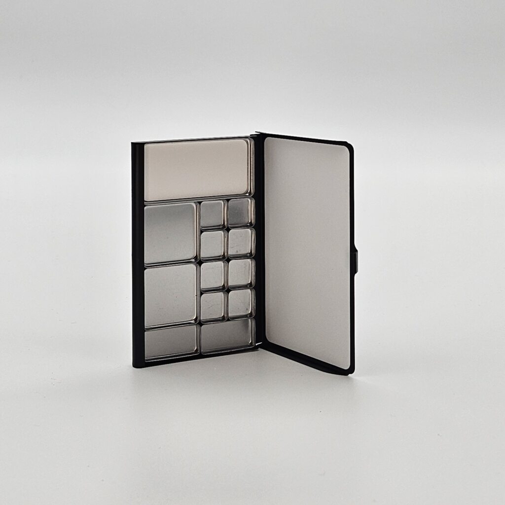 Pocket Palette With Assorted Pans - Black