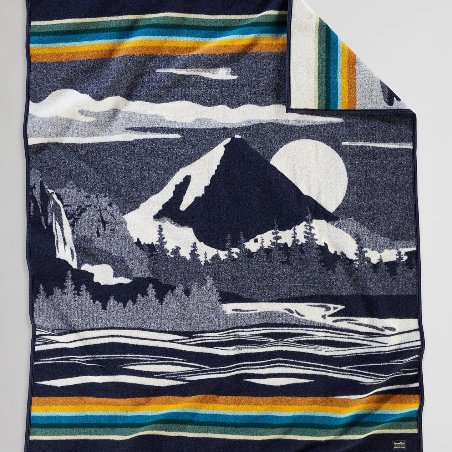 Pacific Wonderland - Blanket