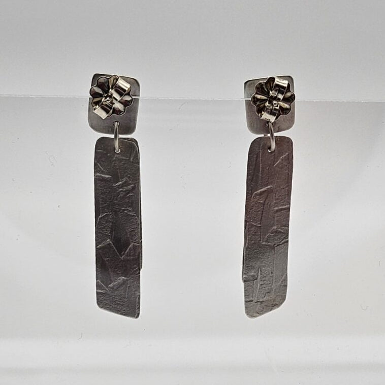 Textured Wind Letter Earrings