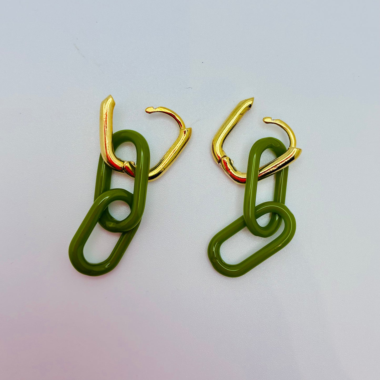 Gold and Glass Chain Link Earrings - Olive