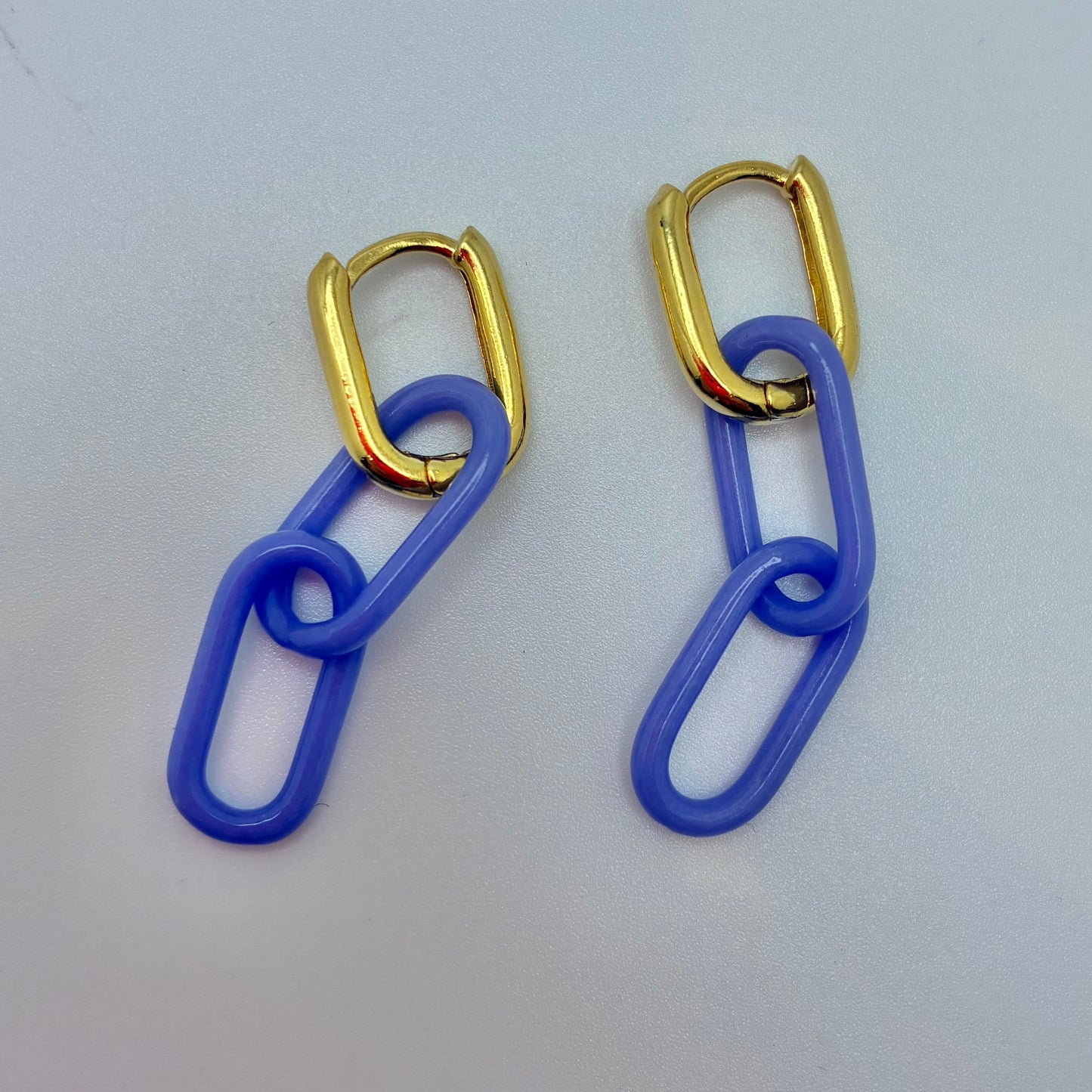 Gold and Glass Chain Link Earrings - Periwinkle
