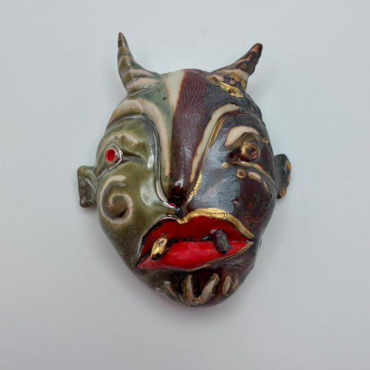 Mask 586