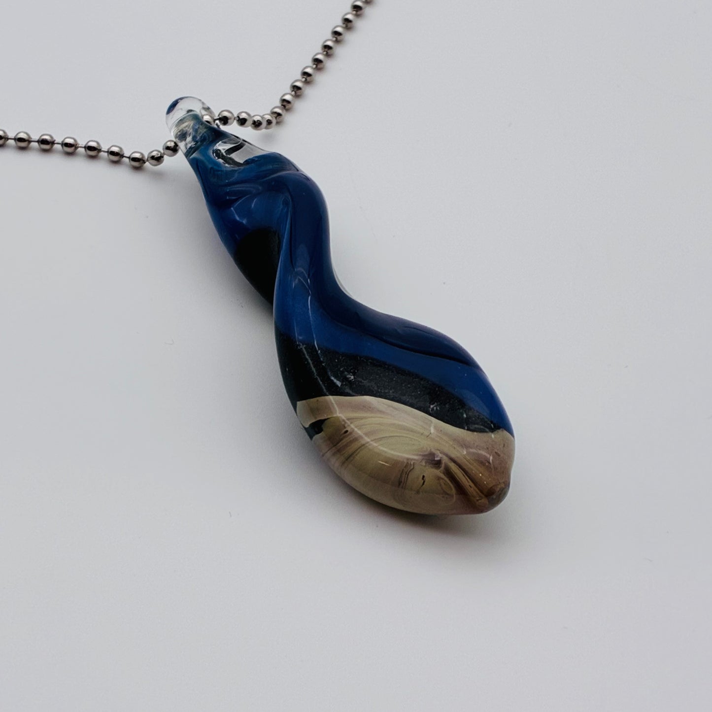 83 - Blue Twisted Pendant Necklace