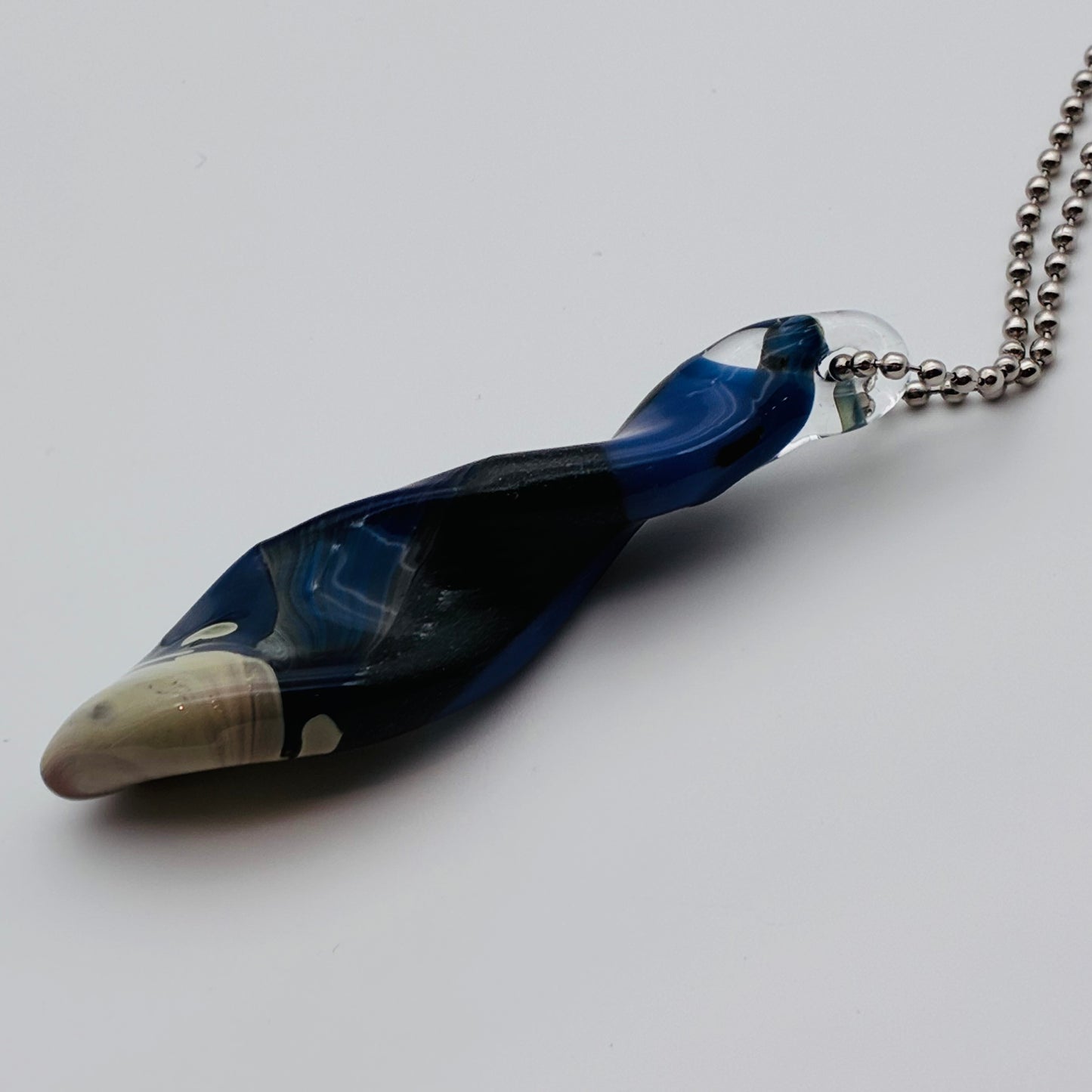 83 - Blue Twisted Pendant Necklace