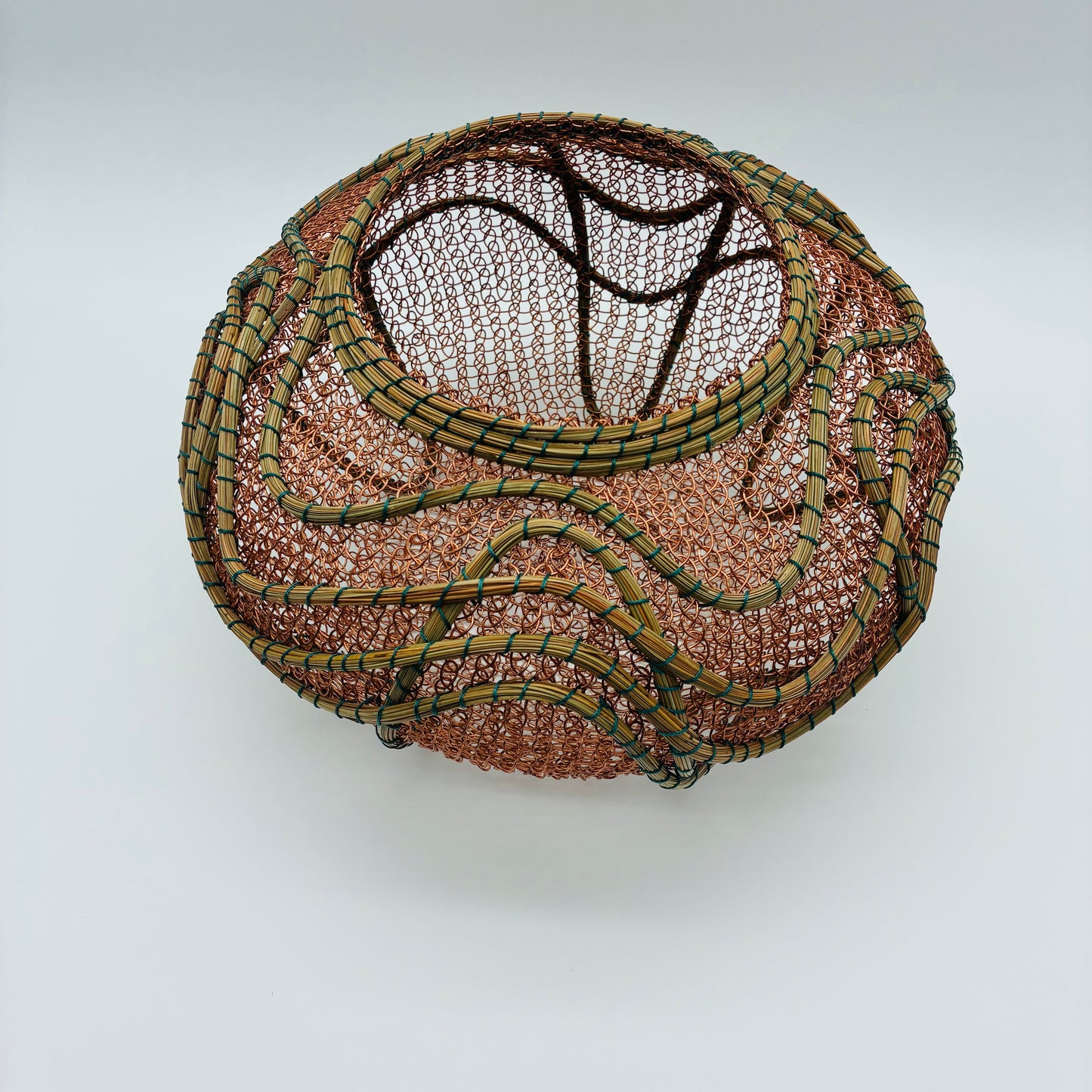 "Deco Swirls" Pine and Wire Basket