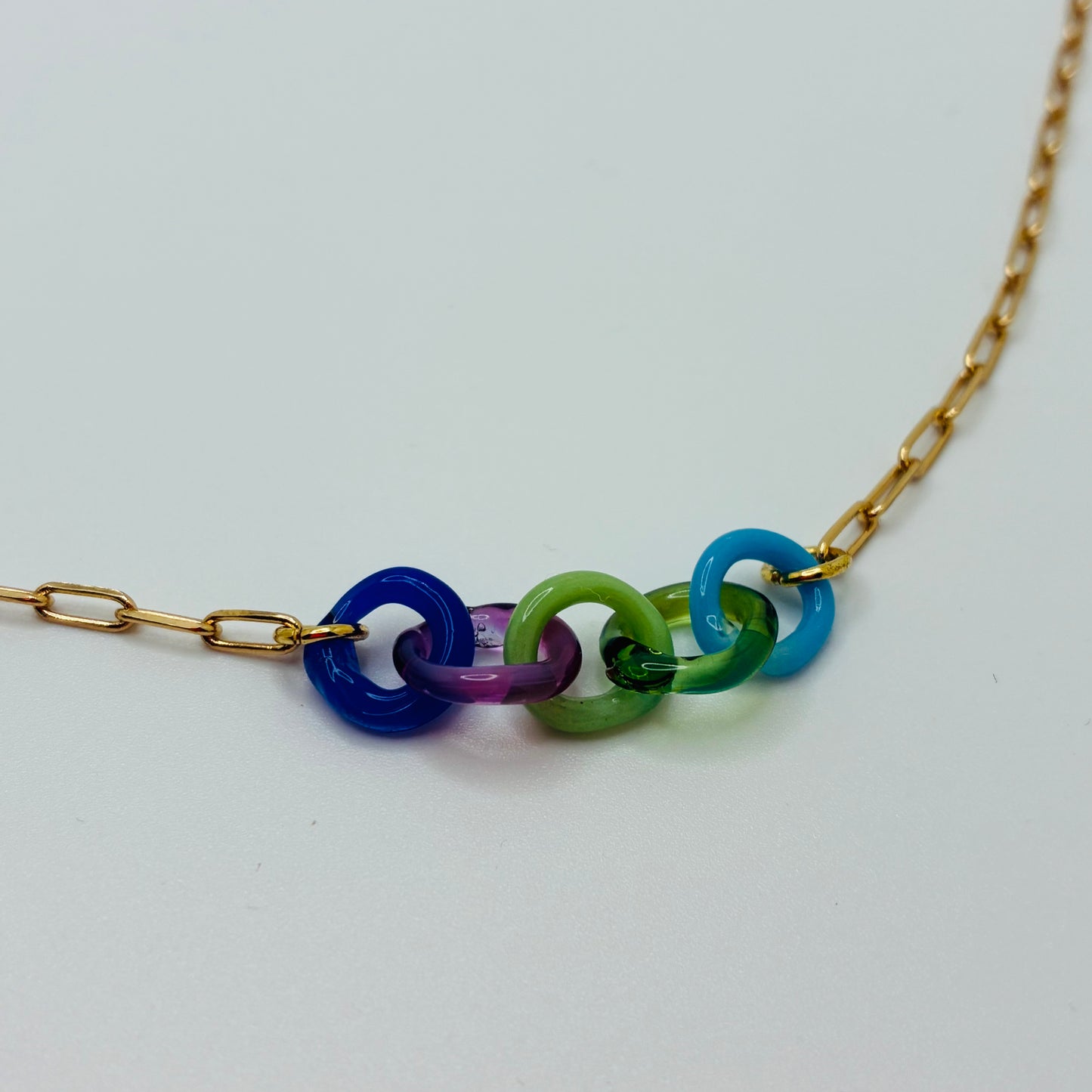Small Borosilicate Glass Split Link Necklace