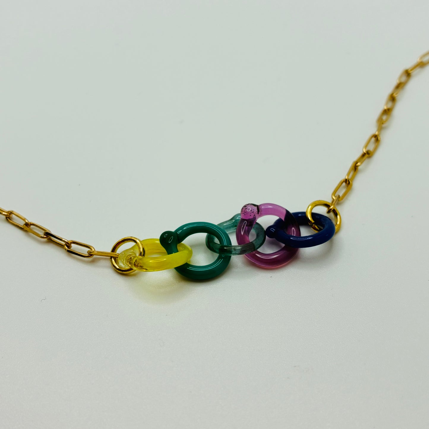 Small Borosilicate Glass Split Link Necklace