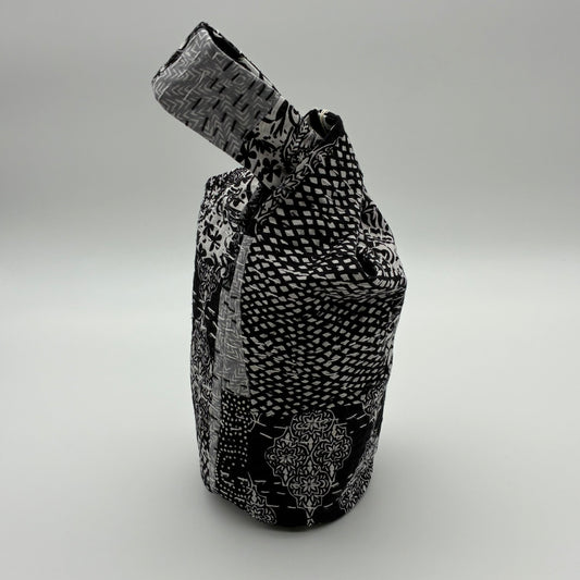 Knot Bag - Kantha Black & White