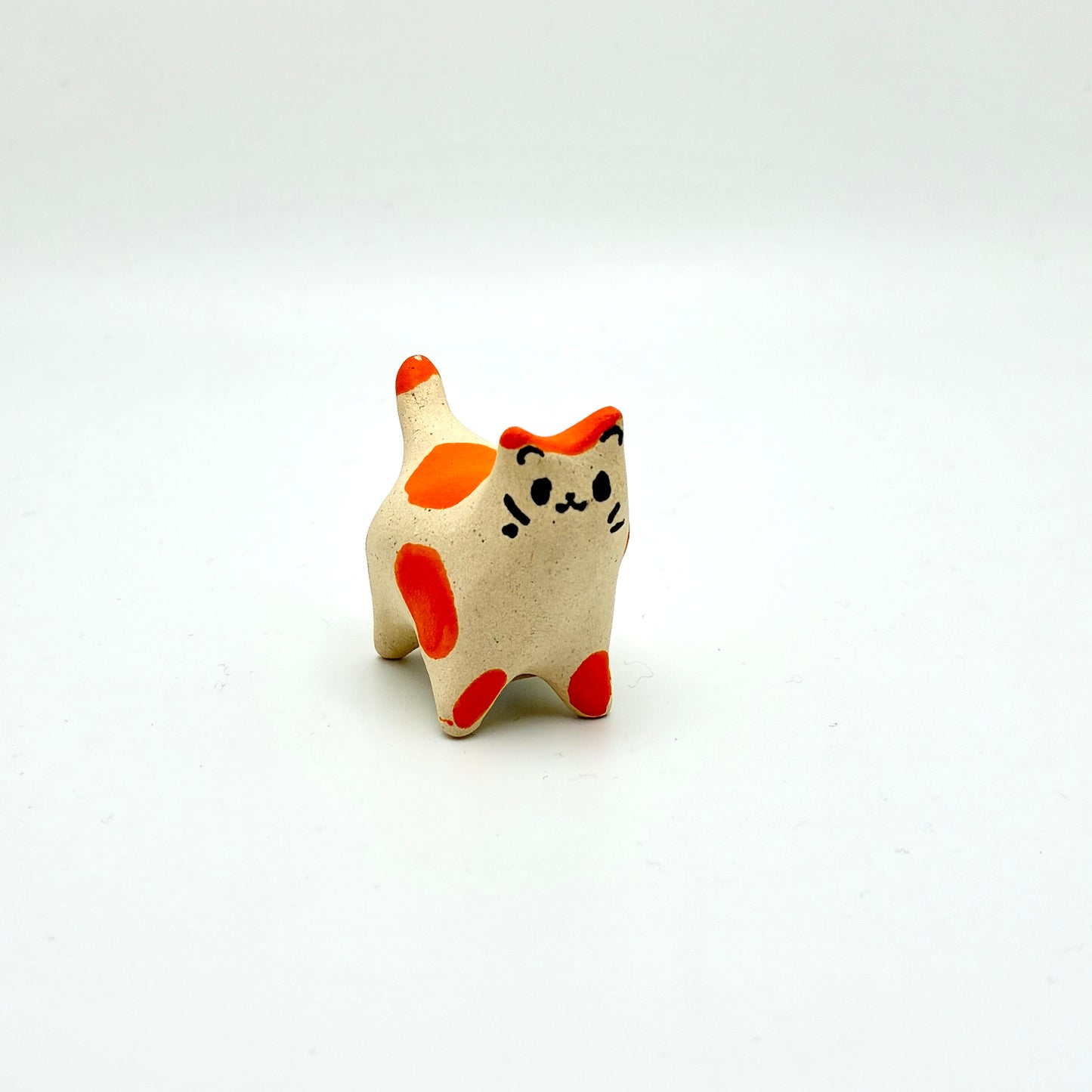 Expressive Ceramic Cats