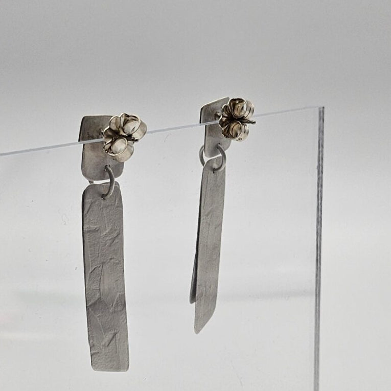 Textured Wind Letter Earrings