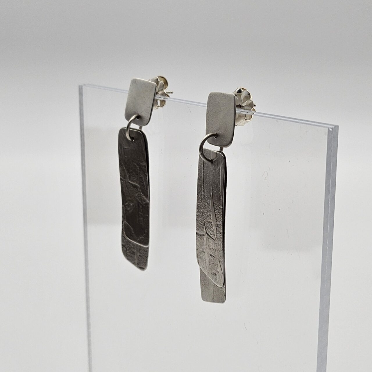 Textured Wind Letter Earrings