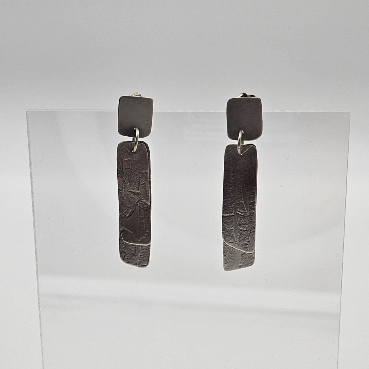 Textured Wind Letter Earrings